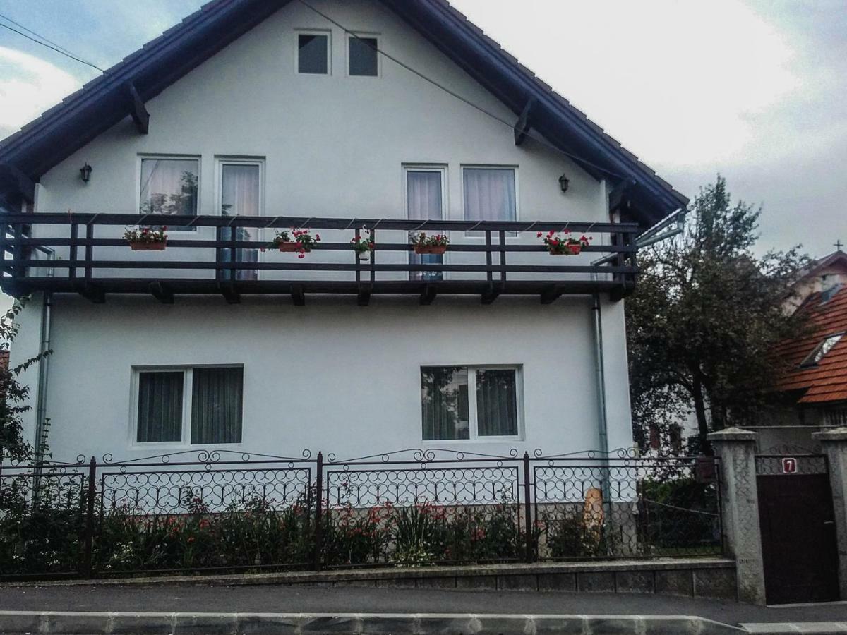 Casuta Cu Dumbrava Daire Bran  Dış mekan fotoğraf